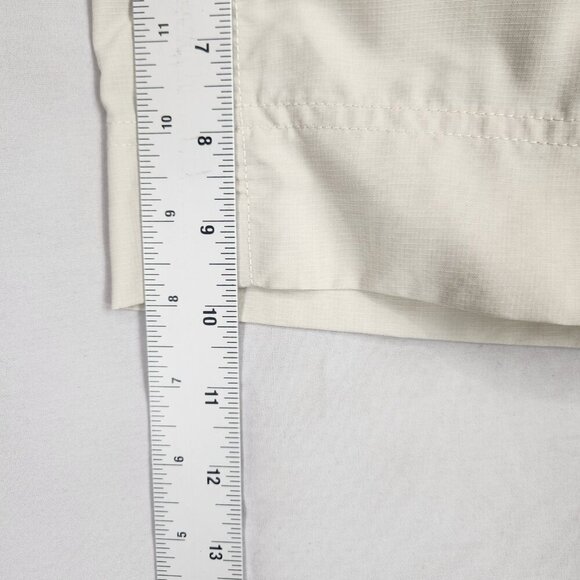 NWT The North Face Water Repellent UV Shorts Womens 8/R Tan Relaxed Wide Leg - Picture 6 of 14